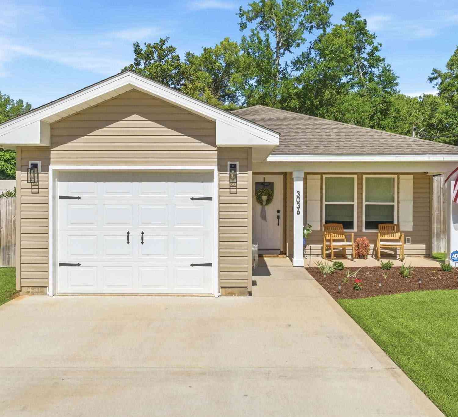 Homes For Sale - 3036 N 13th Ave<br/> Milton, FL 32583