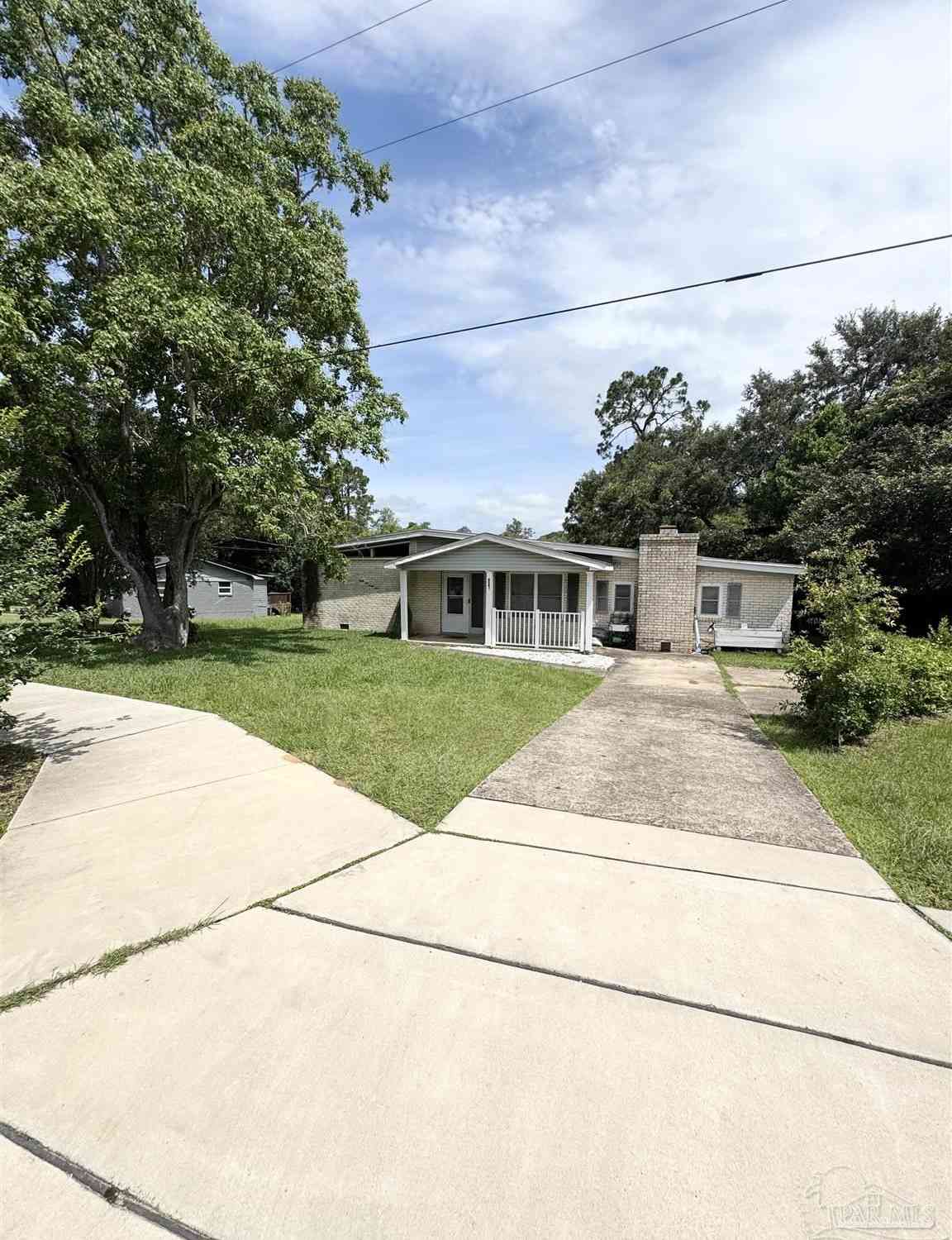 Homes For Rent - 4541 Marseille Dr<br/> Pensacola, FL 32505