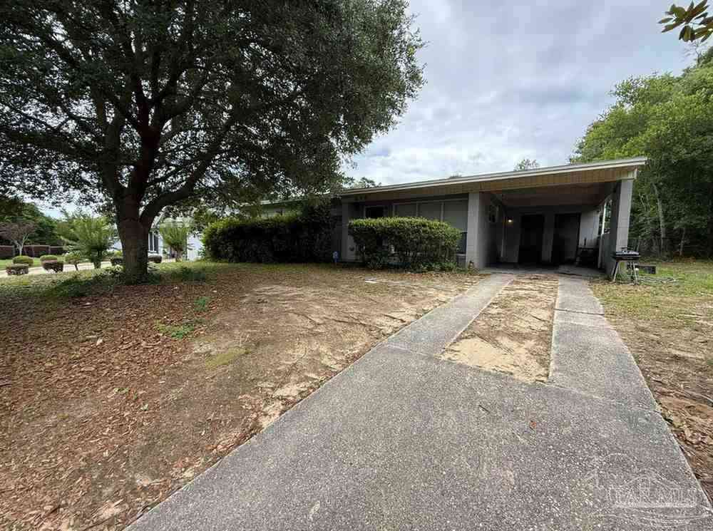 Homes For Sale - 815 Woodland Dr<br/> Pensacola, FL 32503