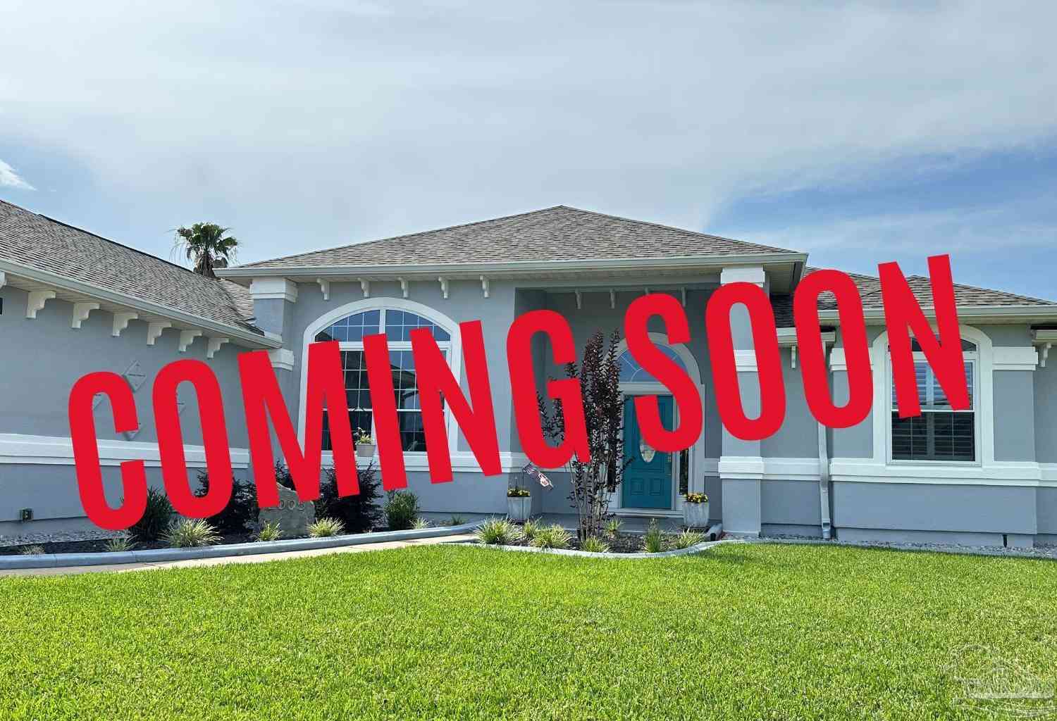 Homes For Sale - 2005 Riviera Ln<br/> Navarre, FL 32566