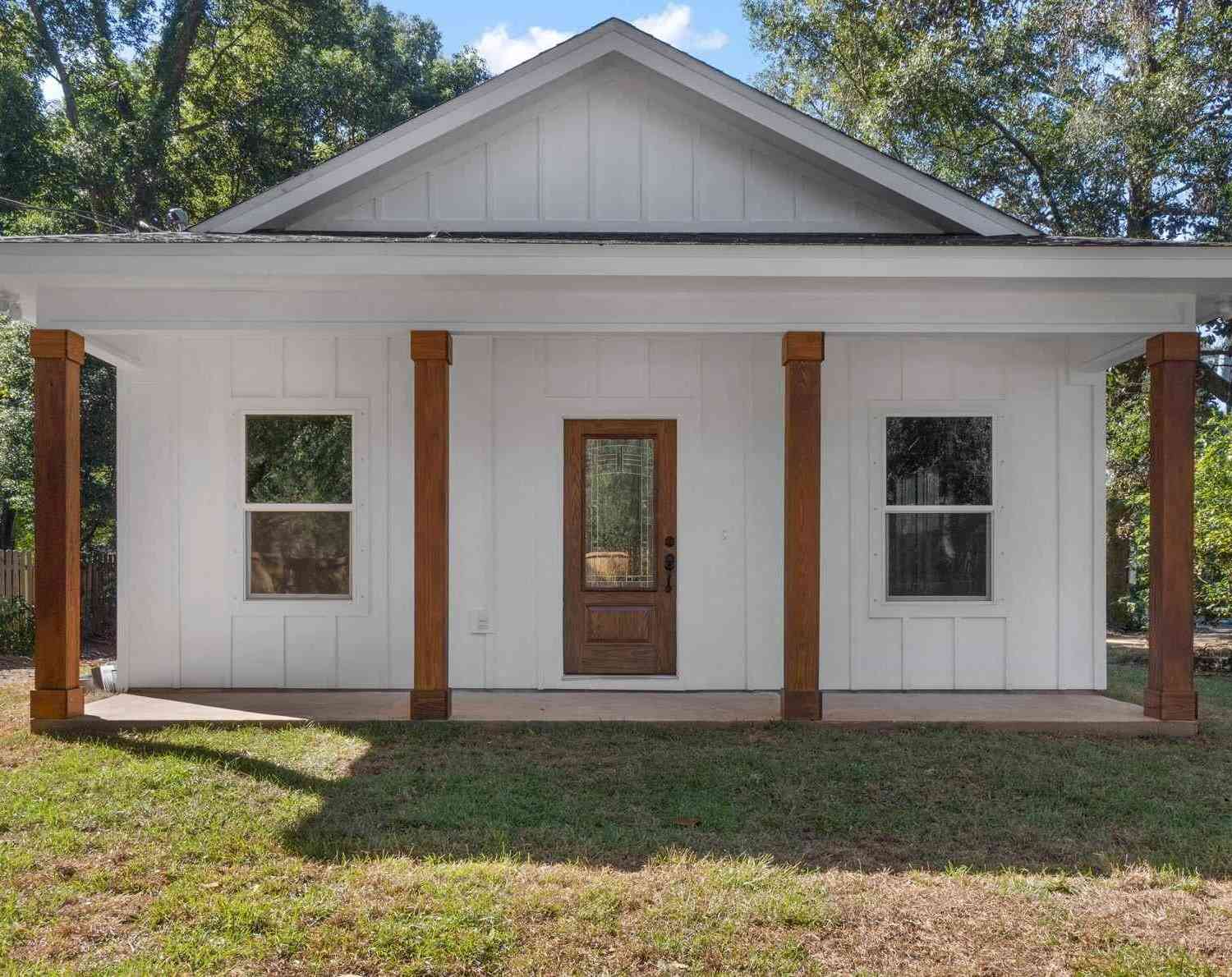 Homes For Sale - 3914 Thornton St<br/> Milton, FL 32571