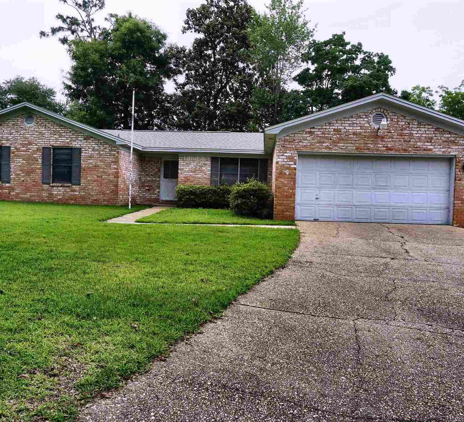 Homes For Sale - 202 Southern St<br/> Pensacola, FL 32503