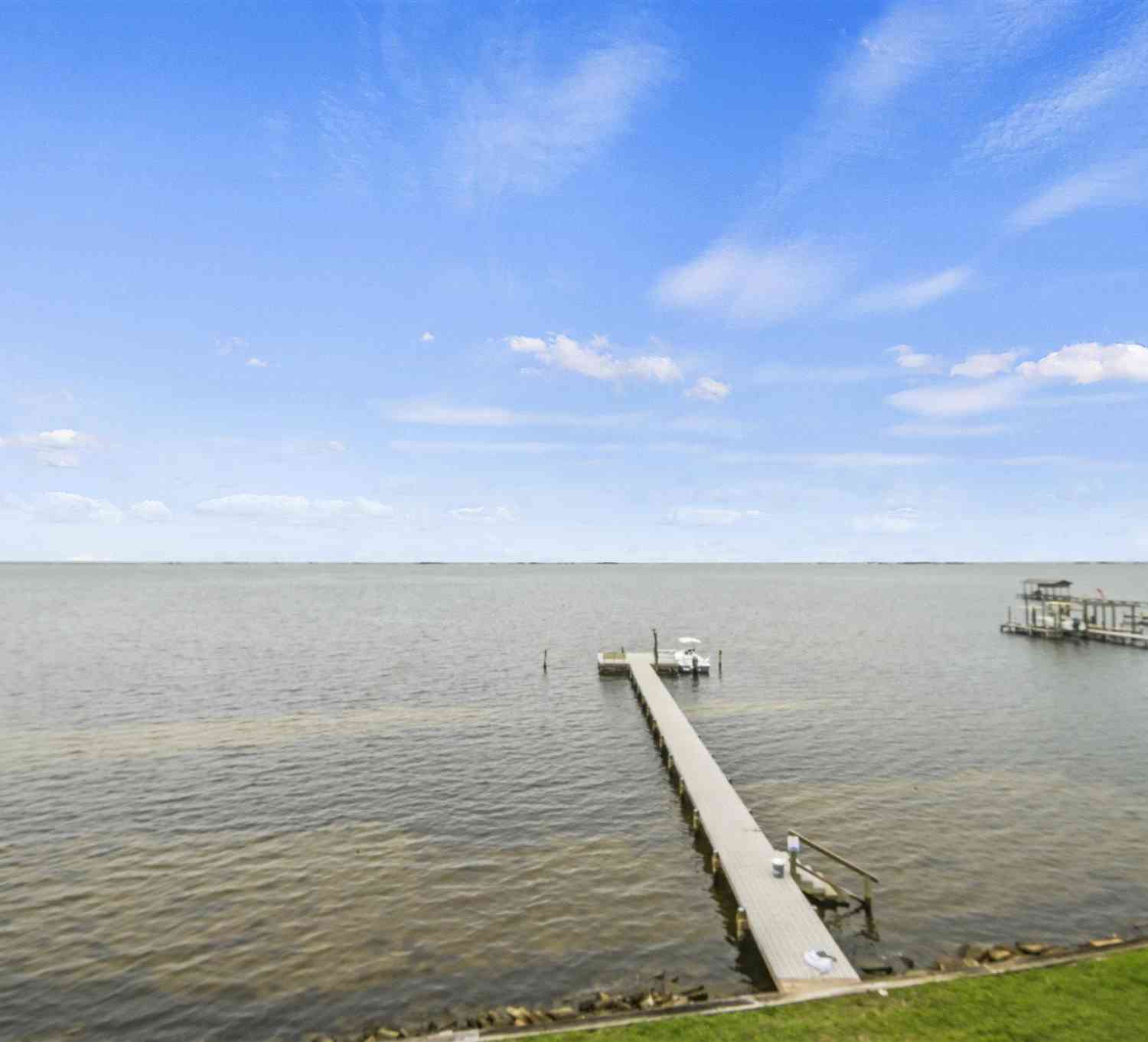 Homes For Sale - 5539 Soundside Dr #C<br/> Gulf Breeze, FL 32563