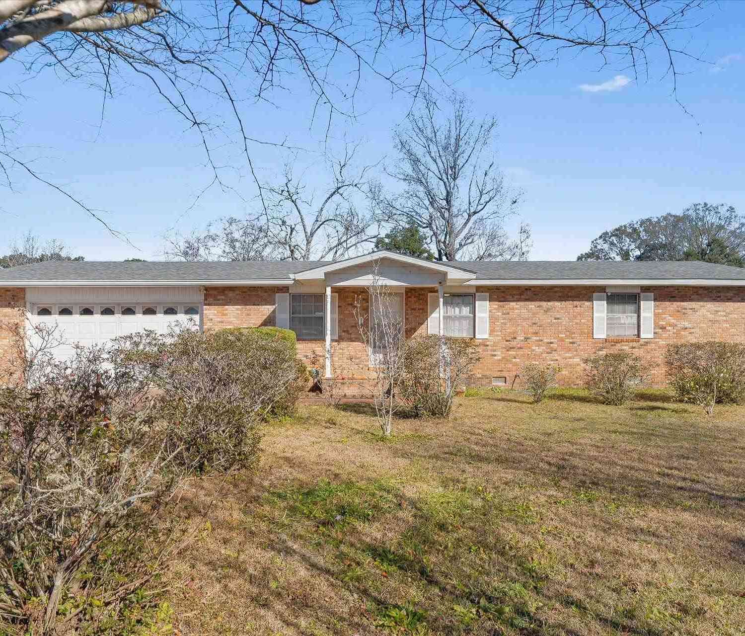 Homes For Sale - 8710 Frieston Ave<br/> Pensacola, FL 32534