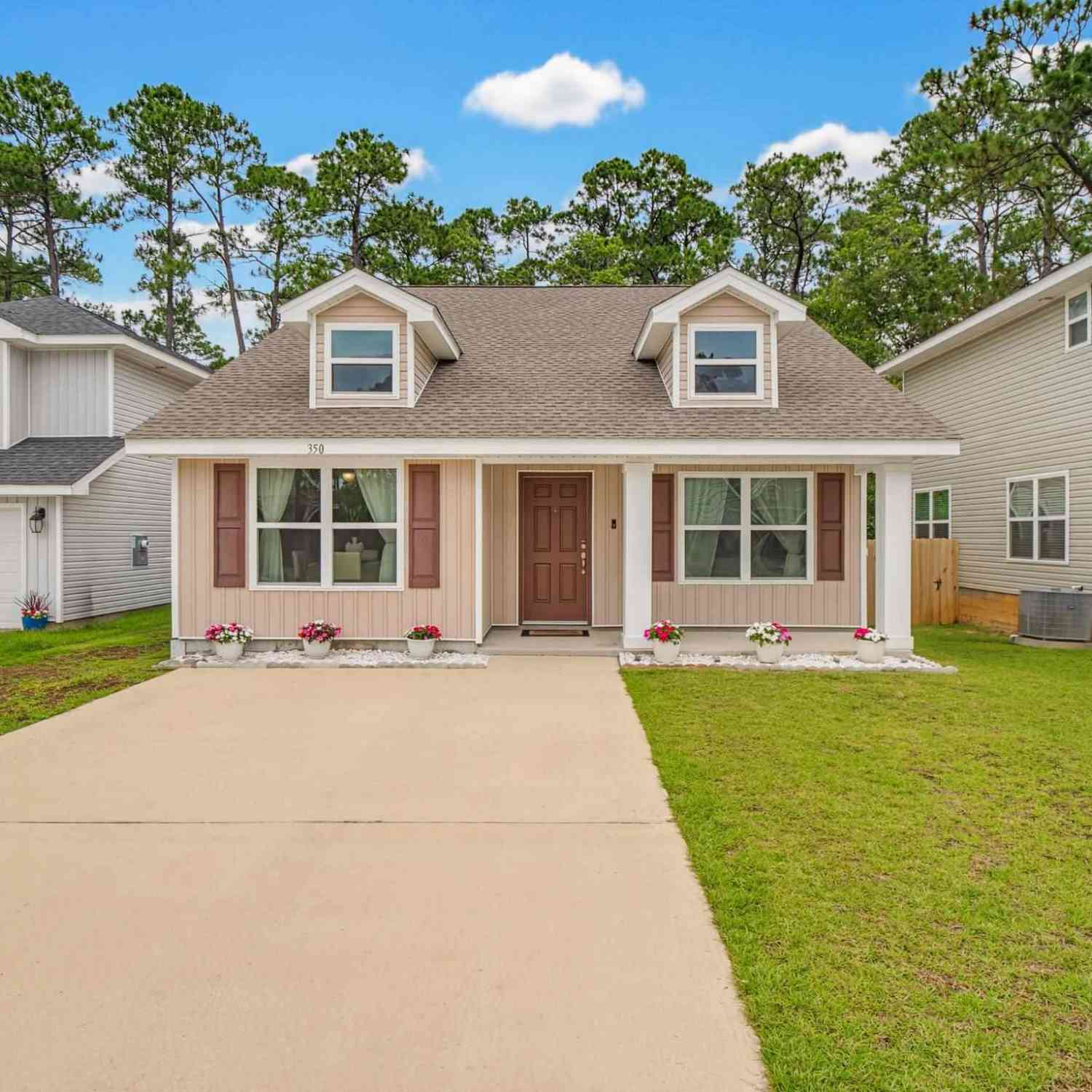 Homes For Sale - 350 Cardinal Cove Ct<br/> Pensacola, FL 32504