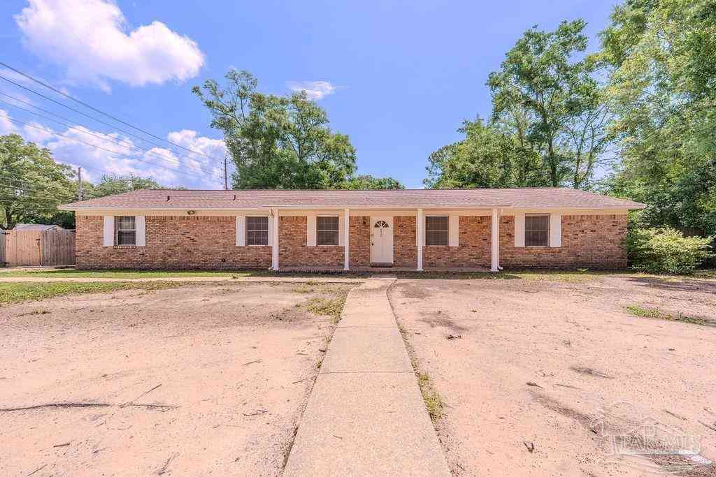 Homes For Sale - 8090 Tippin Ave<br/> Pensacola, FL 32514
