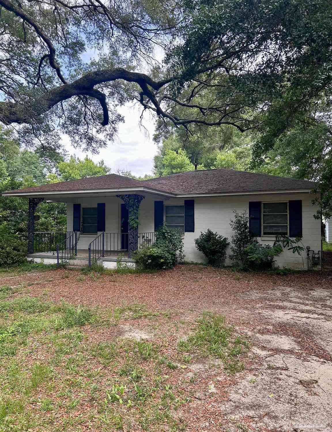 Homes For Rent - 4112 Belmont St<br/> Pensacola, FL 32505