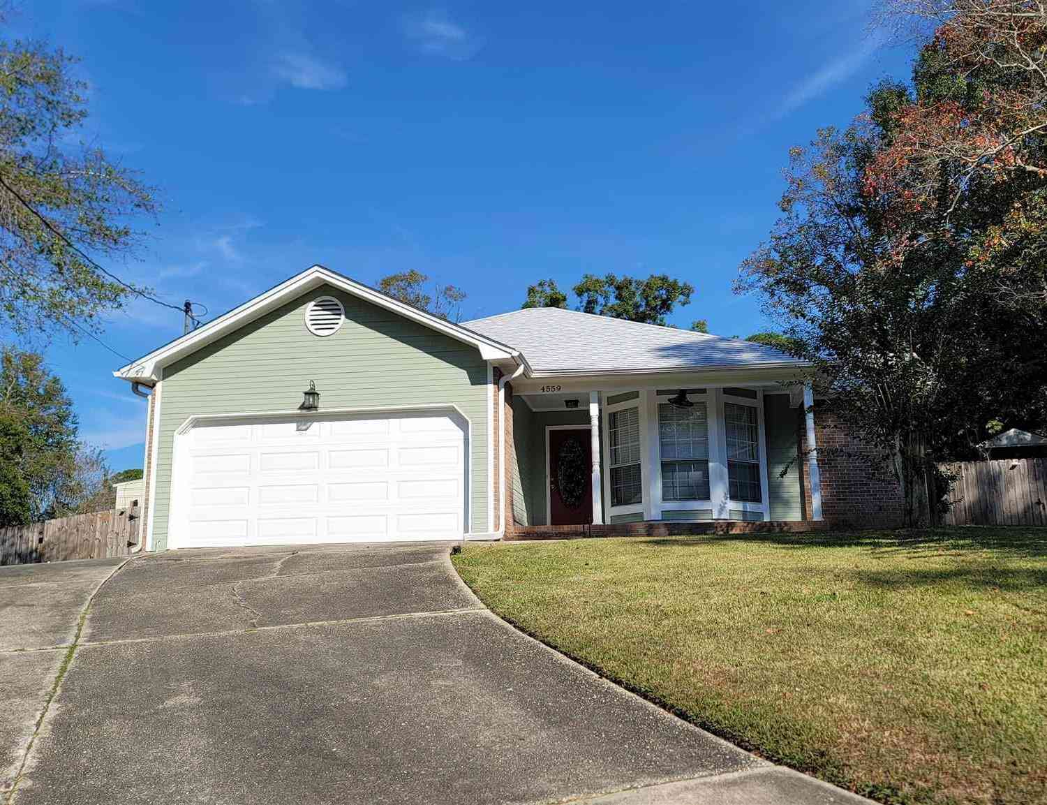 Homes For Rent - 4559 Tradewinds Dr<br/> Pensacola, FL 32514