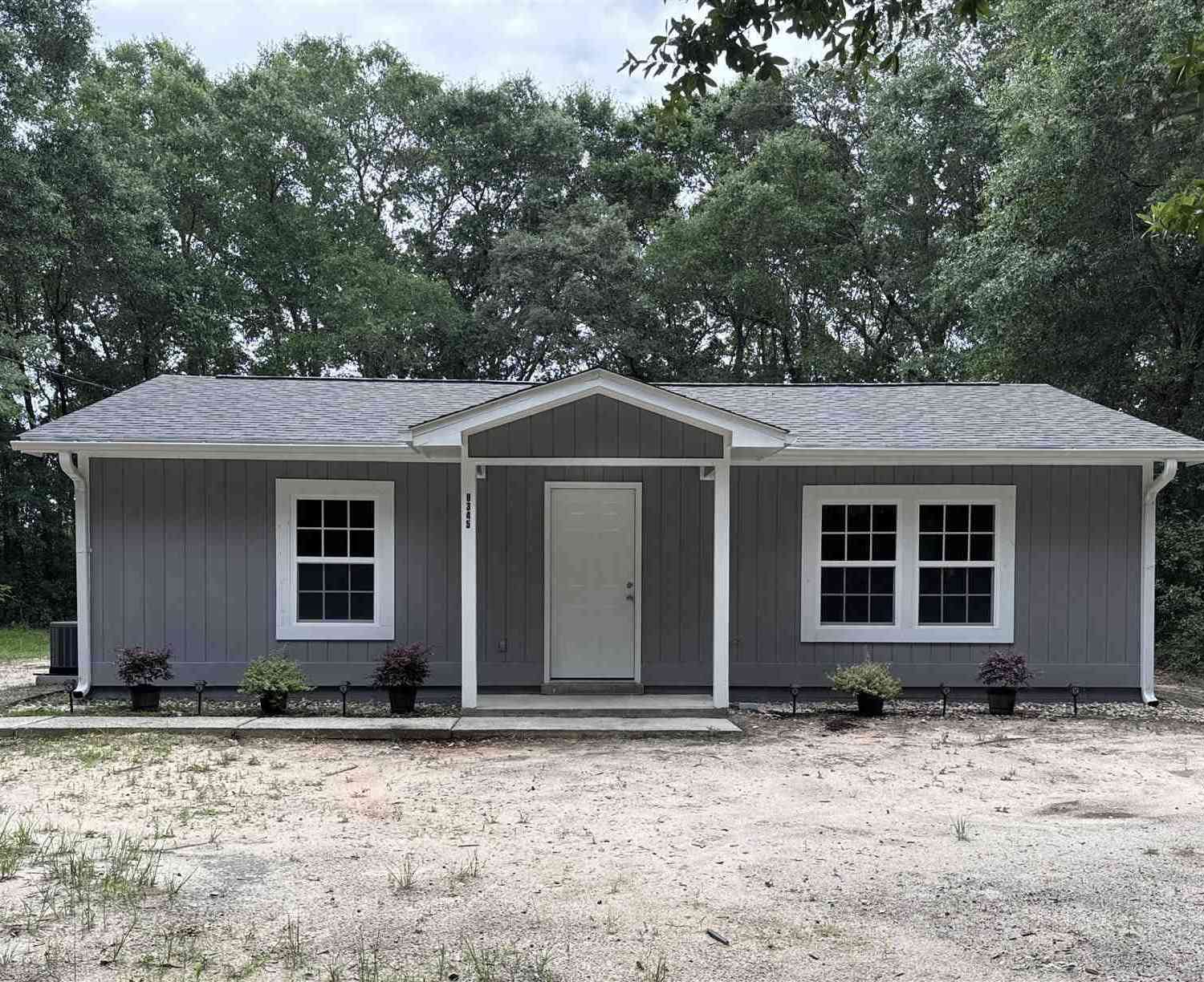 Homes For Sale - 8345 Hickory Hammock Rd<br/> Milton, FL 32583