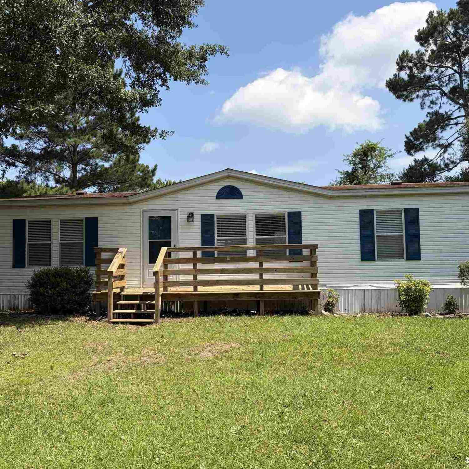 Homes For Rent - 5541 Sunkist Cir<br/> Pace, FL 32571