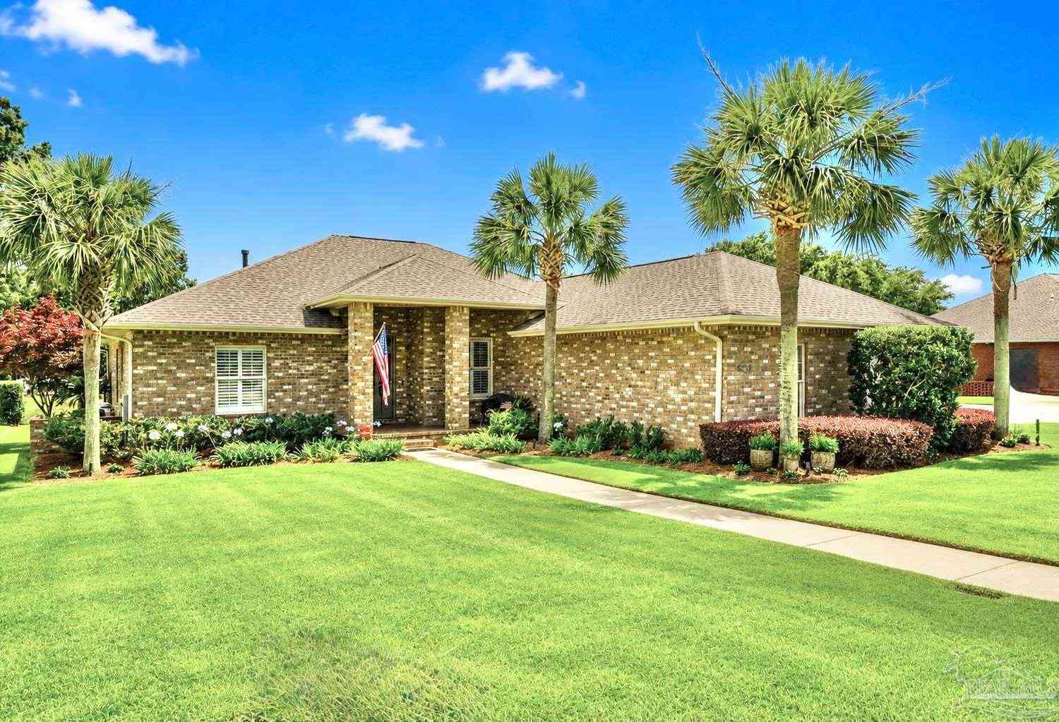 Homes For Sale - 5390 Southlake Dr<br/> Pace, FL 32571