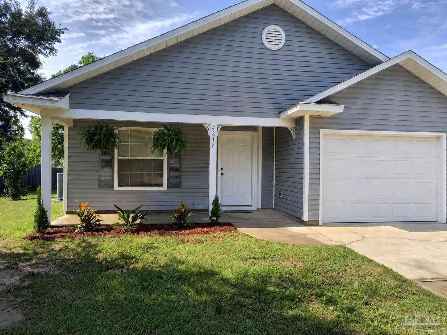 Homes For Sale - 4812 Fairoaks Dr<br/> Pace, FL 32571