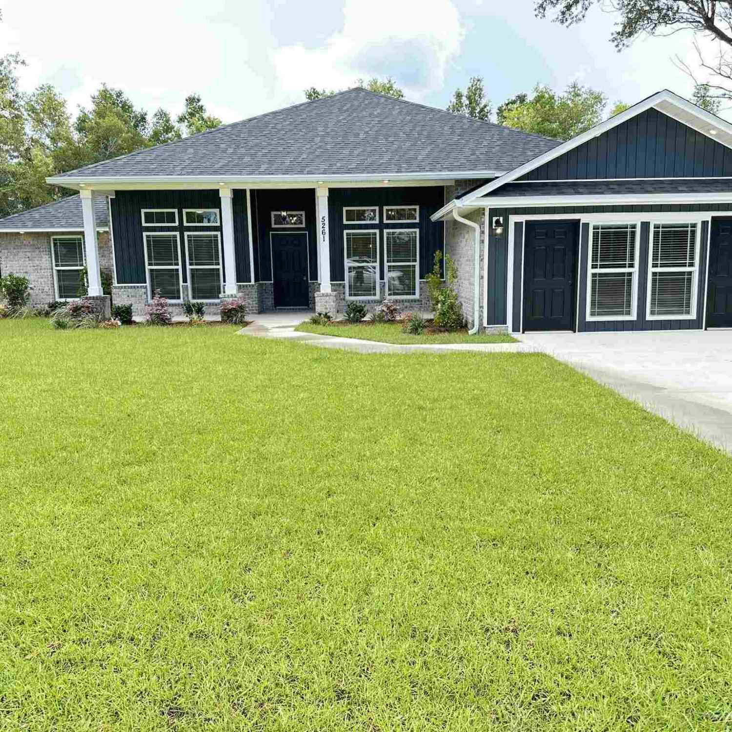 Homes For Sale - 5215 Wahoo Rd<br/> Pace, FL 32571