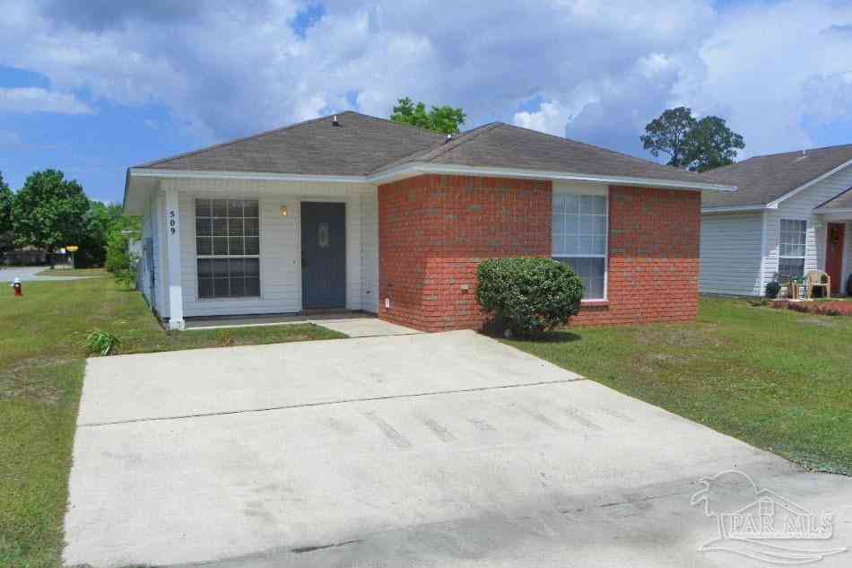Homes For Rent - 509 Wood Crest Way<br/> Pensacola, FL 32506