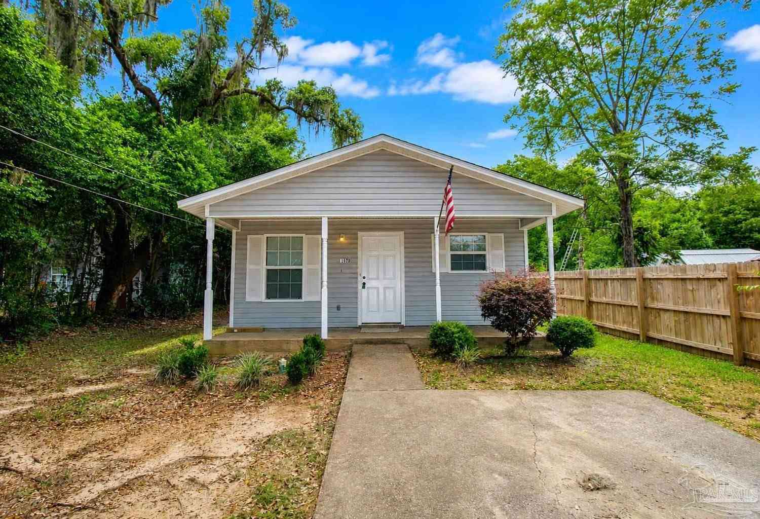 Homes For Rent - 5579 Okaloosa St<br/> Milton, FL 32570