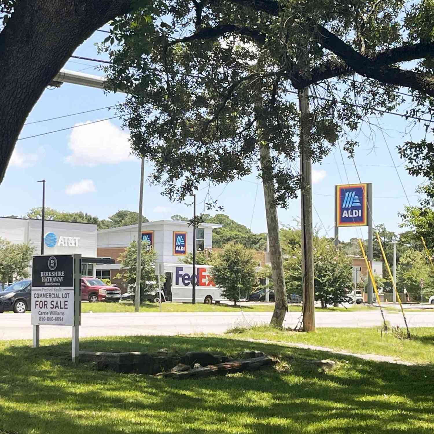 Vacant Land For Sale - 4871 Mobile Hwy<br/> Pensacola, FL 32506