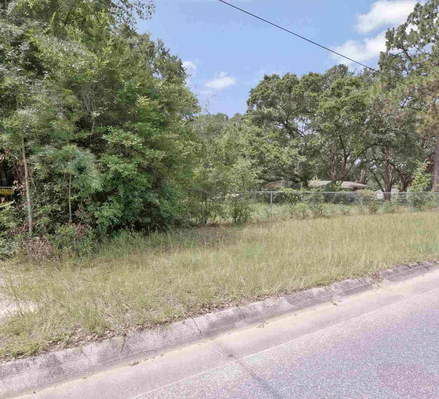 Vacant Land For Sale - 1903 John Caroll Dr<br/> Pensacola, FL 32504