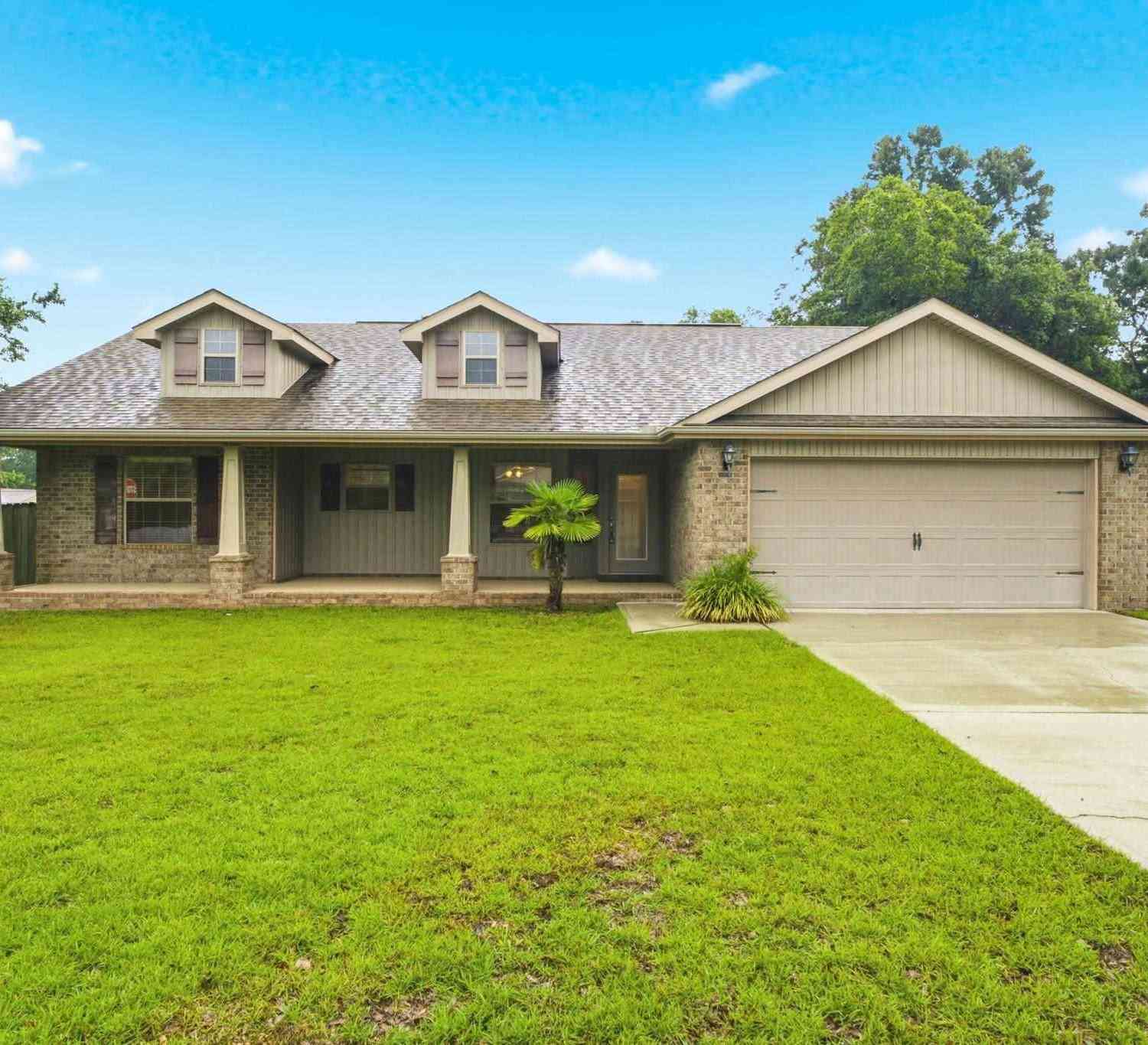 Homes For Sale - 3998 Berry Cir<br/> Pace, FL 32571