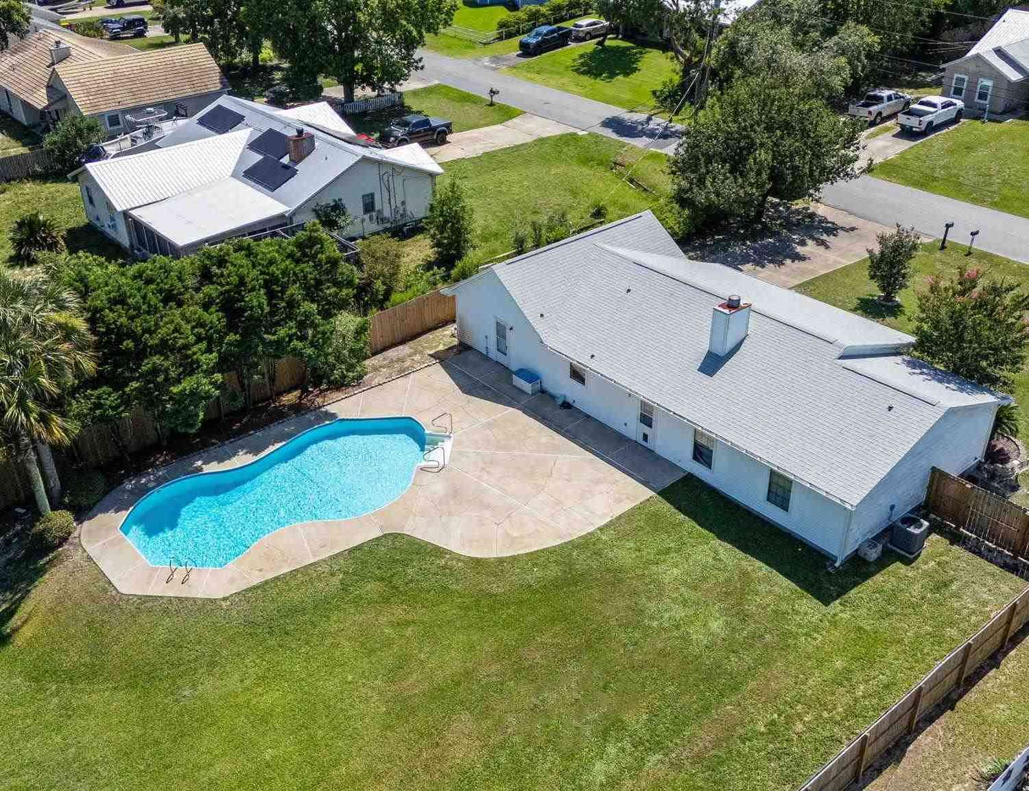 Homes For Sale - 2206 Frontera St<br/> Navarre, FL 32566