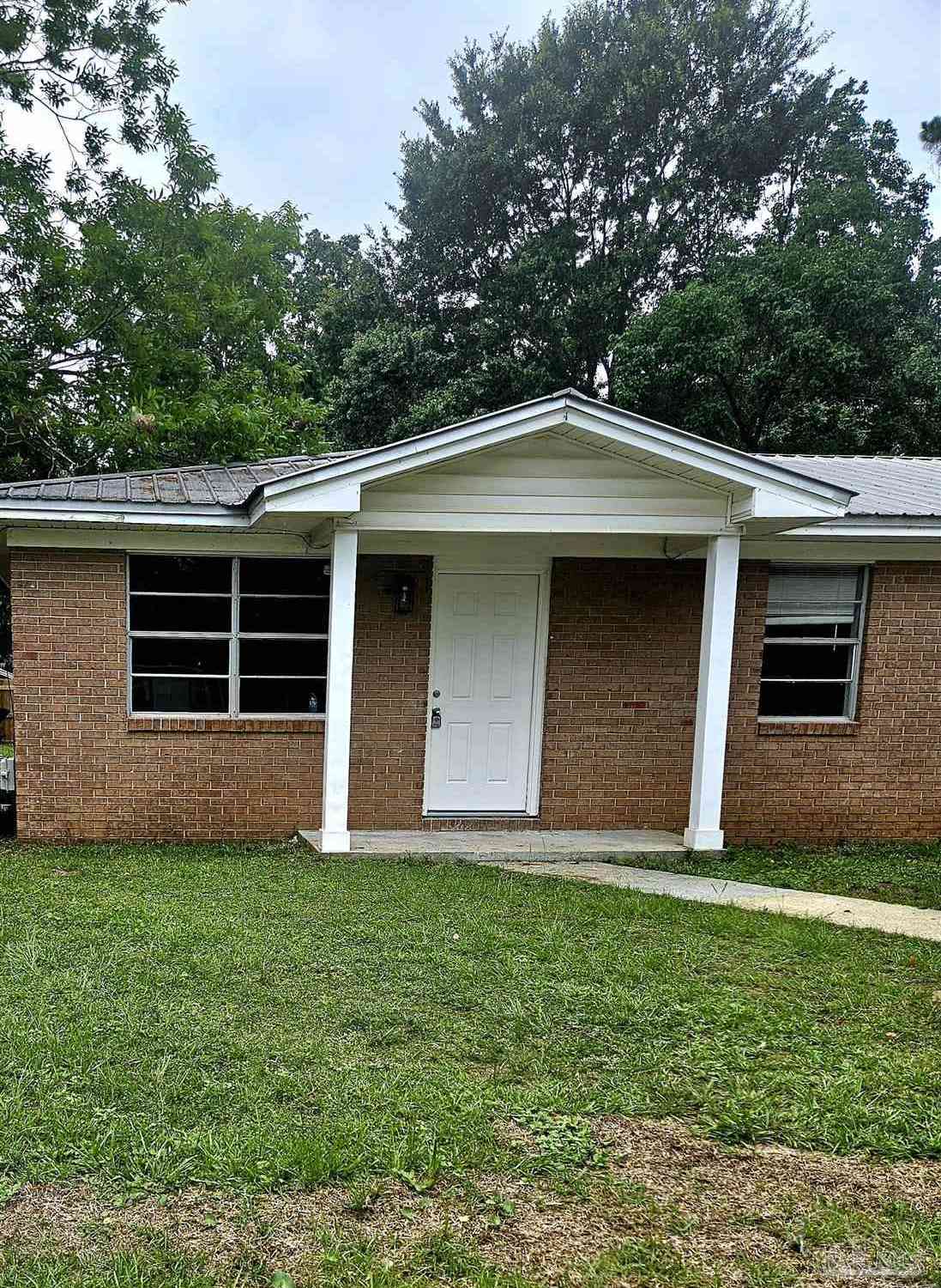 Homes For Rent - 2605 Talbert St #A<br/> Pensacola, FL 32507