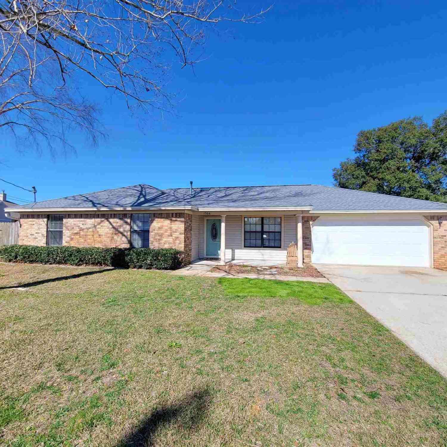 Homes For Rent - 1306 Pine Hill Cir<br/> Pensacola, FL 32506
