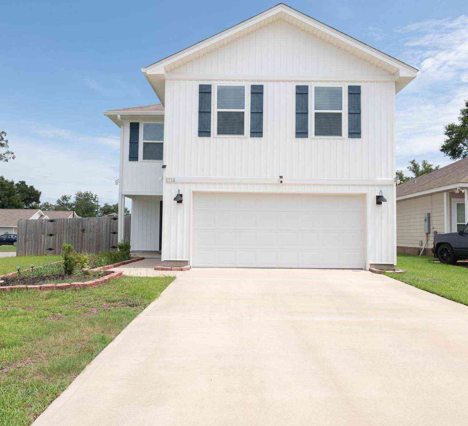 Homes For Rent - 5720 Blackhorse Cir<br/> Pensacola, FL 32526