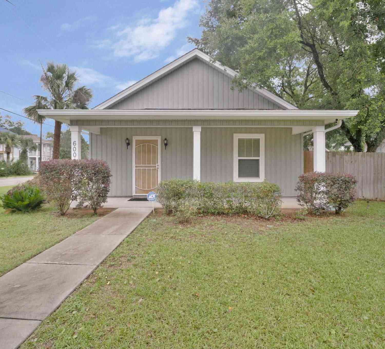 Homes For Sale - 600 S F St<br/> Pensacola, FL 32502