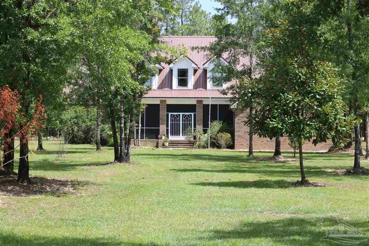 Homes For Sale - 6412 Clear Creek Rd<br/> Milton, FL 32570