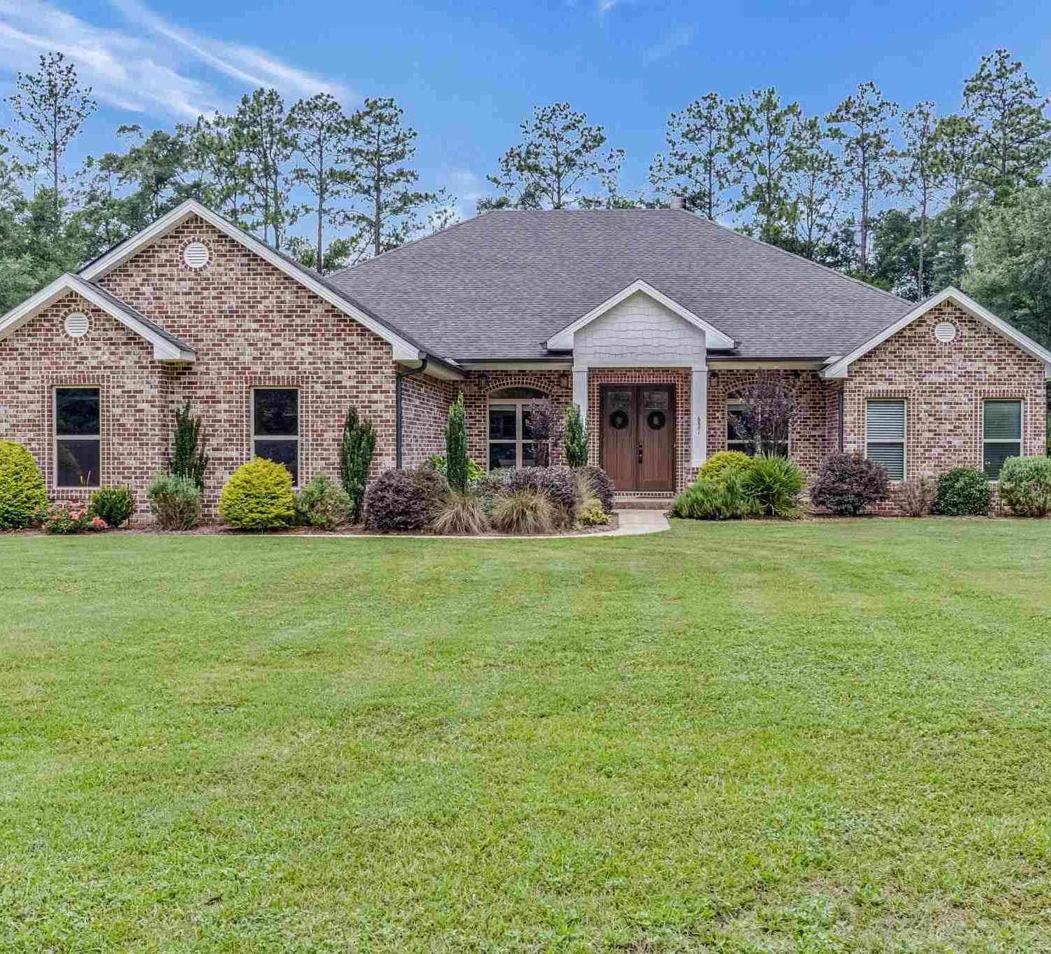 Homes For Sale - 6681 Briarwood Ave<br/> Milton, FL 32570