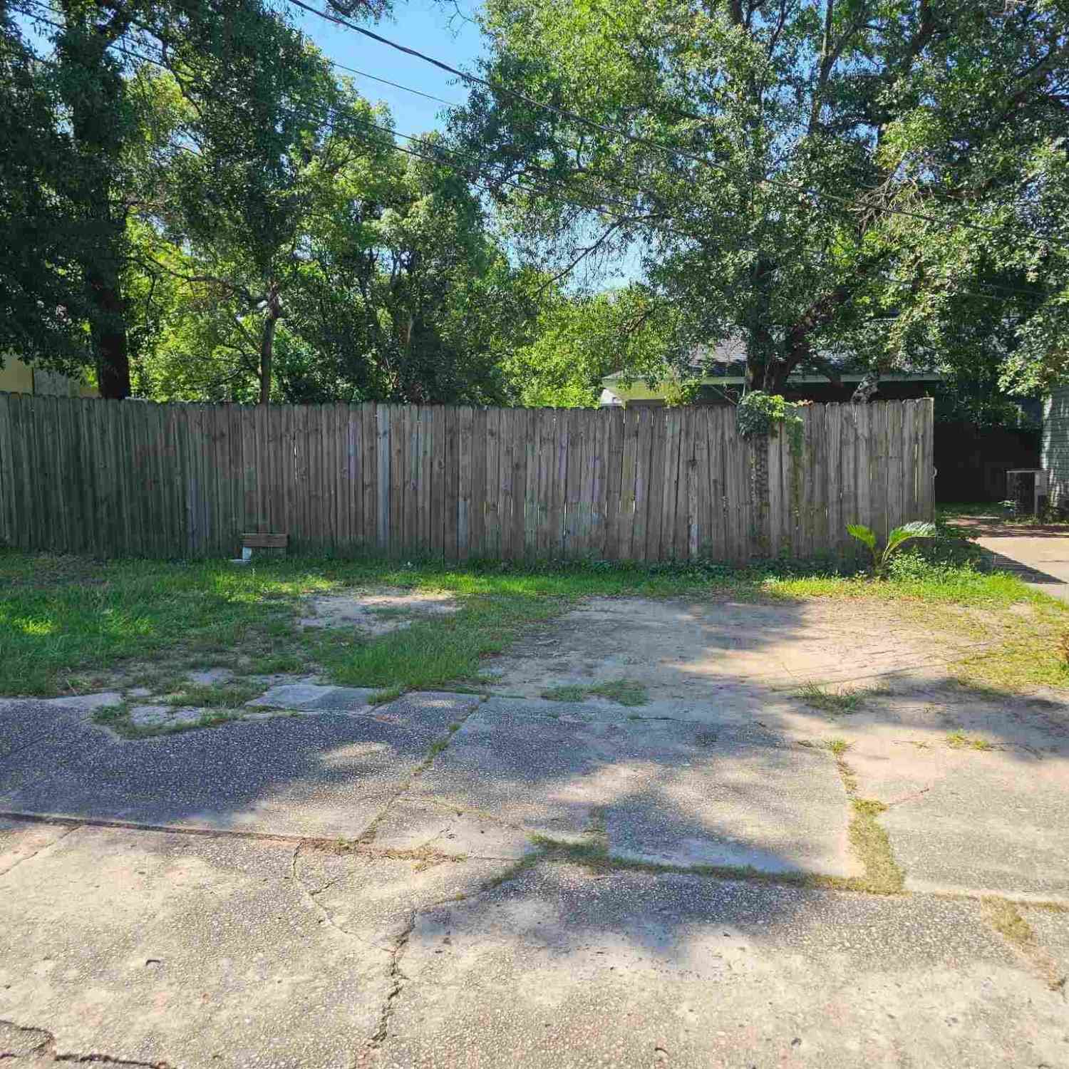 Vacant Land For Sale - 205 E Jordan St<br/> Pensacola, FL 32503