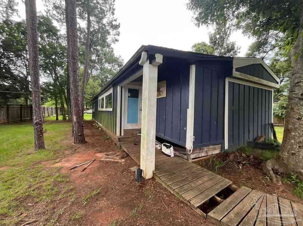 Homes For Sale - 1708 Bainbridge Ave<br/> Pensacola, FL 32507