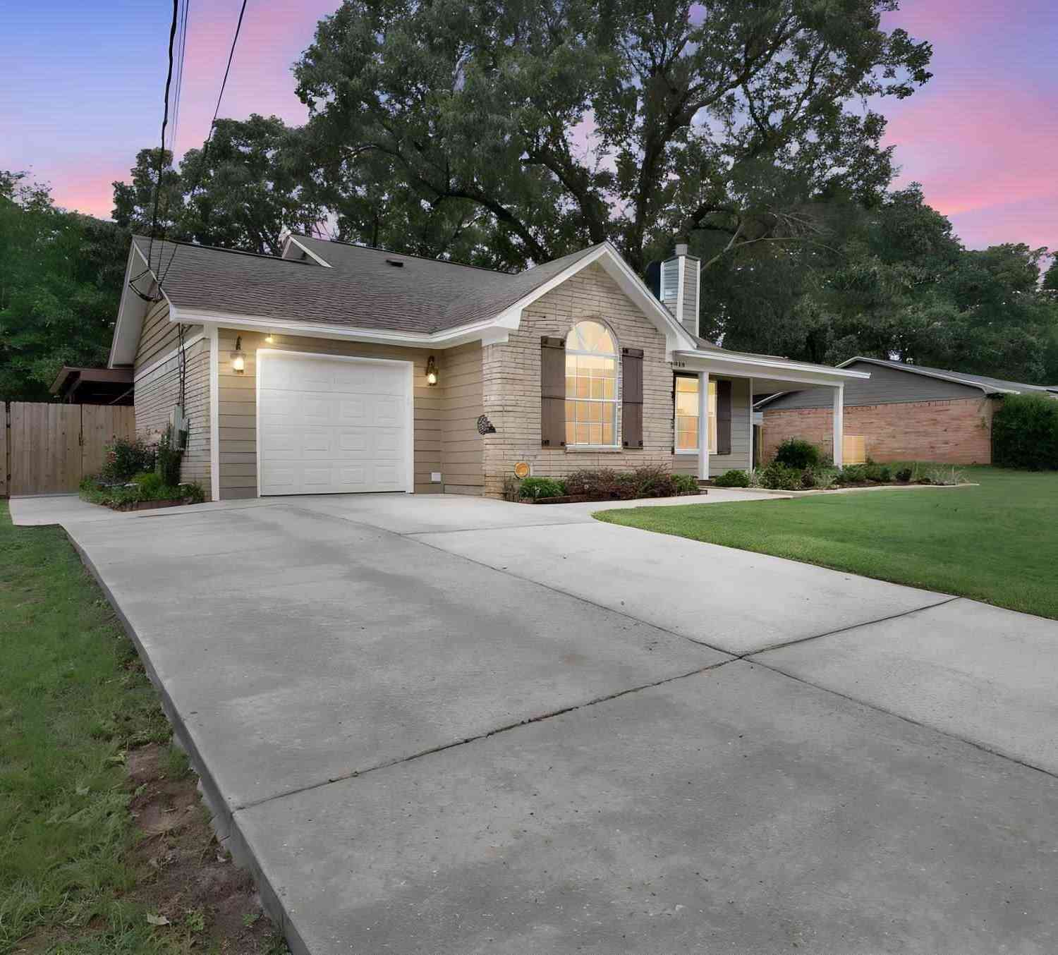 Homes For Sale - 4412 Chantilly Way<br/> Santa Rosa County, Milton, FL 32583