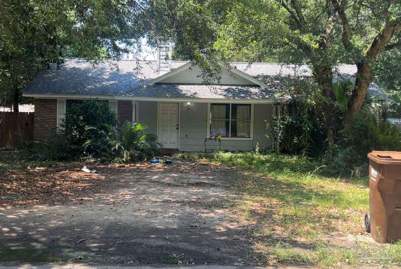 Homes For Sale - 6544 Hunter St<br/> Santa Rosa County, Milton, FL 32570