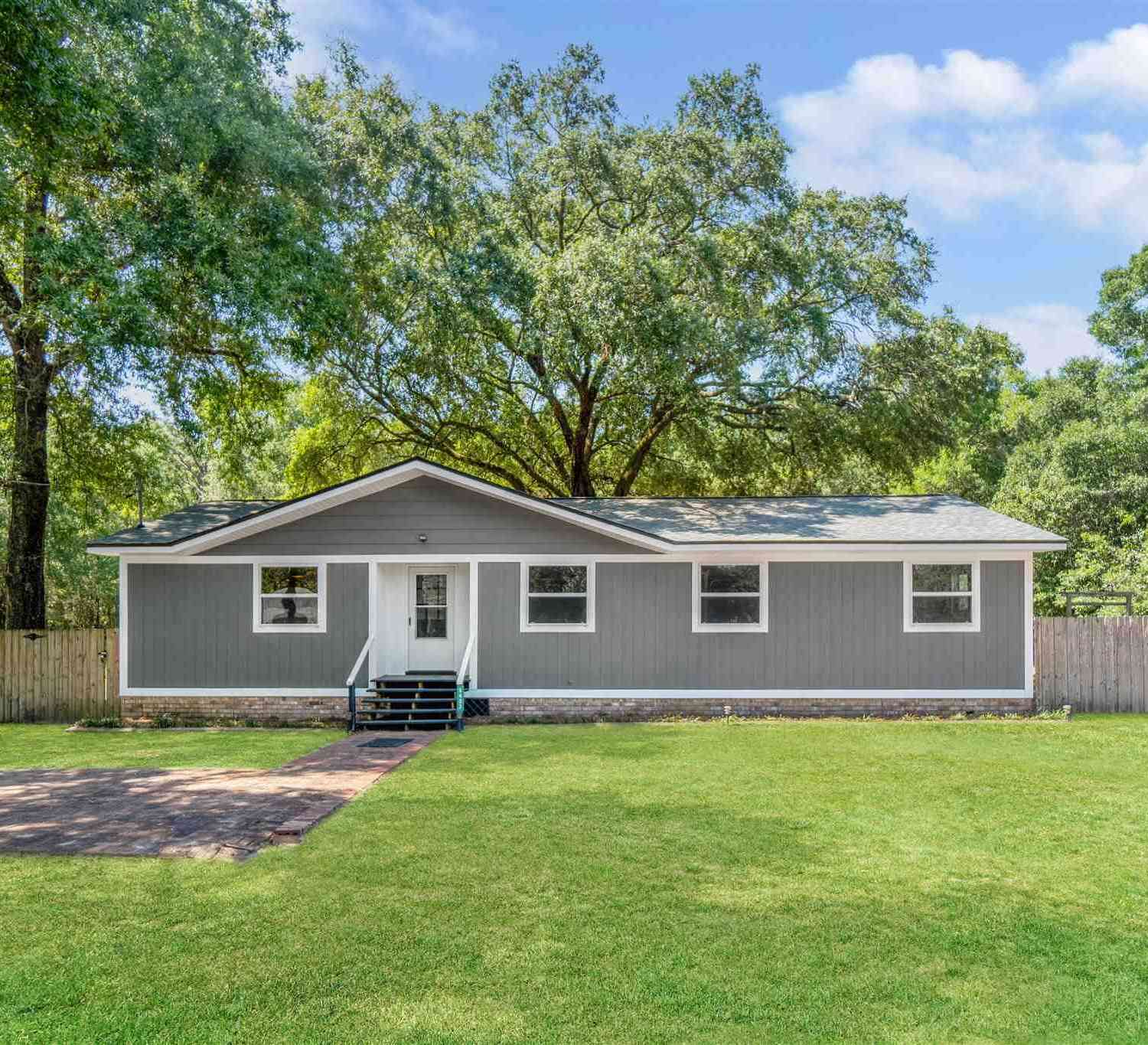 Homes For Sale - 5433 Delona Rd<br/> Santa Rosa County, Milton, FL 32583
