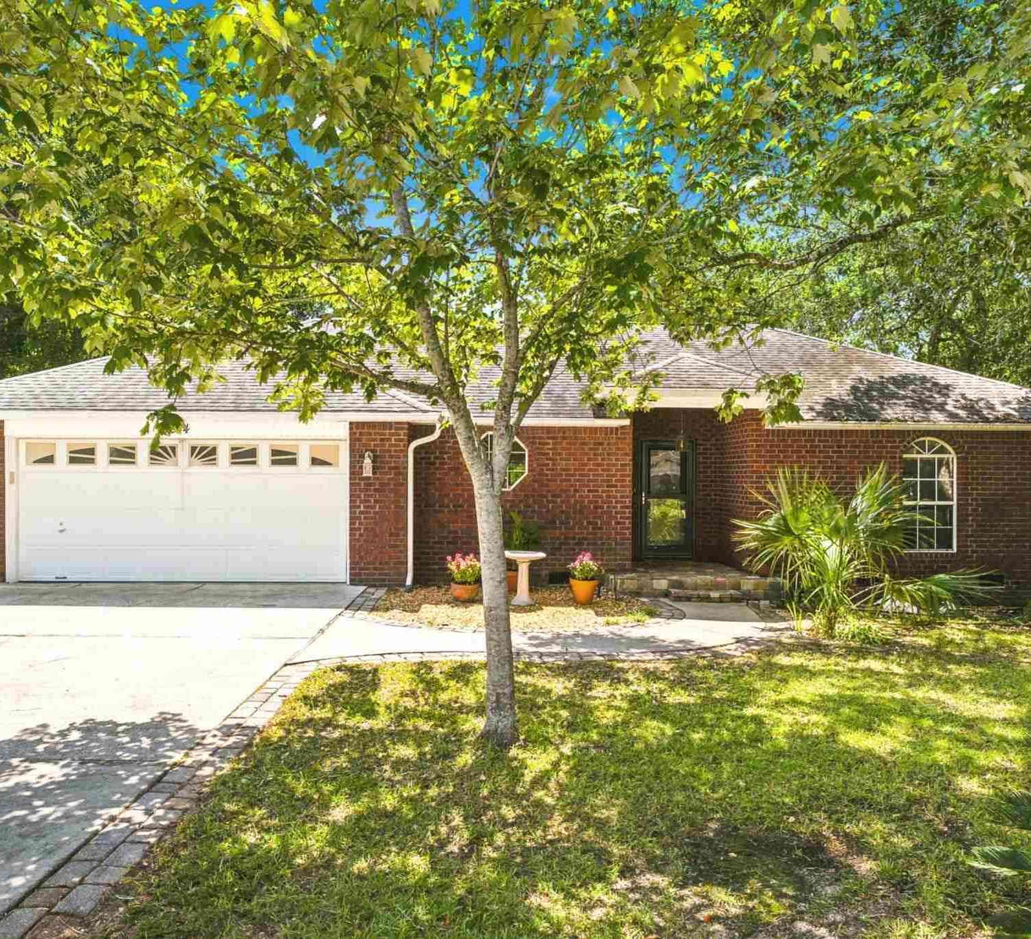 Homes For Sale - 3214 Samantha Dr<br/> Cantonment, FL 32533
