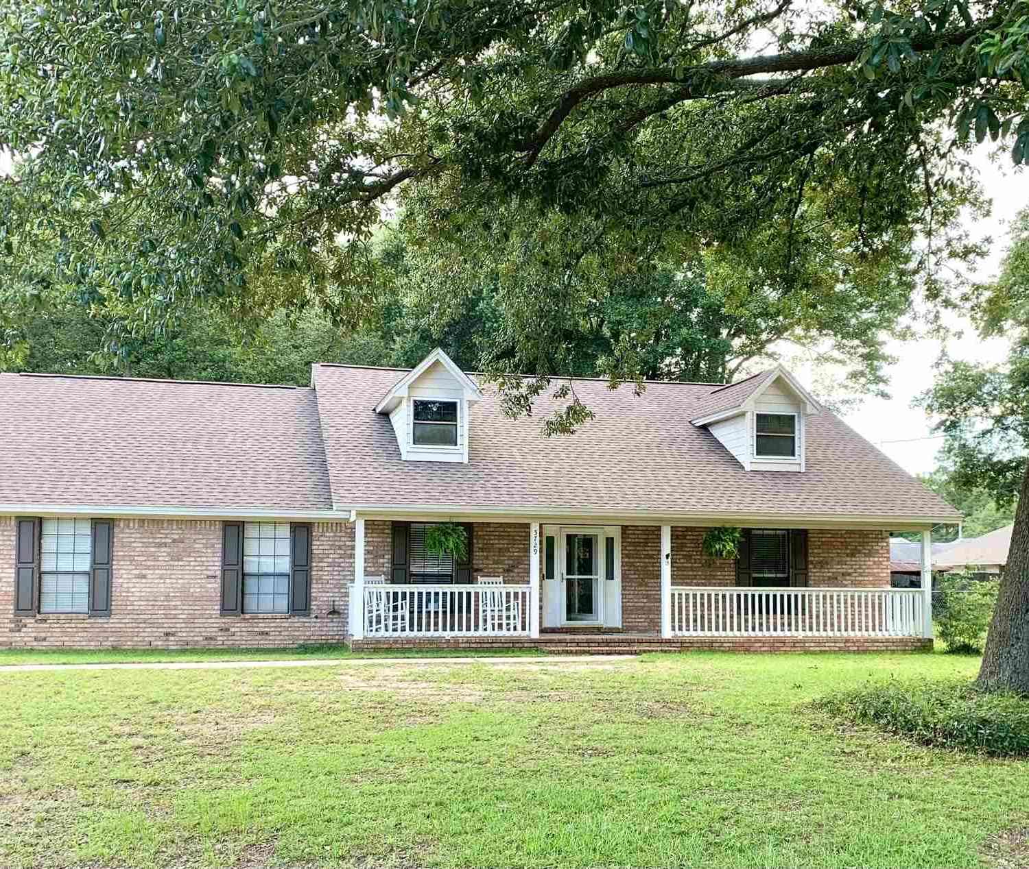 Homes For Sale - 5729 Verna Way<br/> Milton, FL 32570