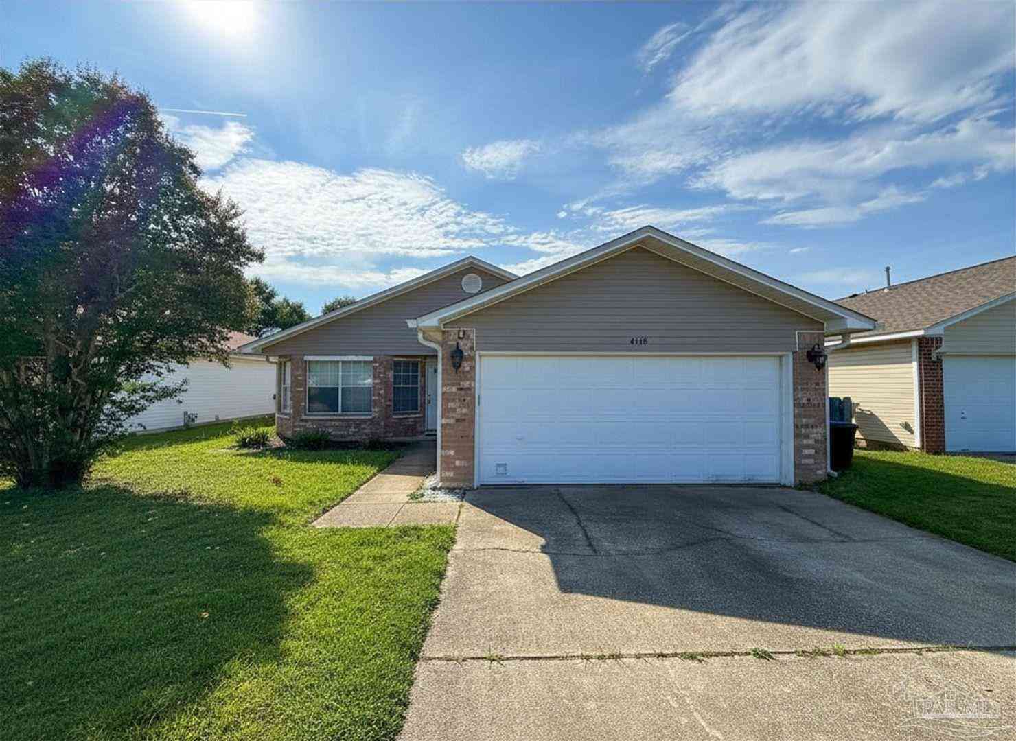 Homes For Rent - 4118 Spinnaker Pl<br/> Pensacola, FL 32507