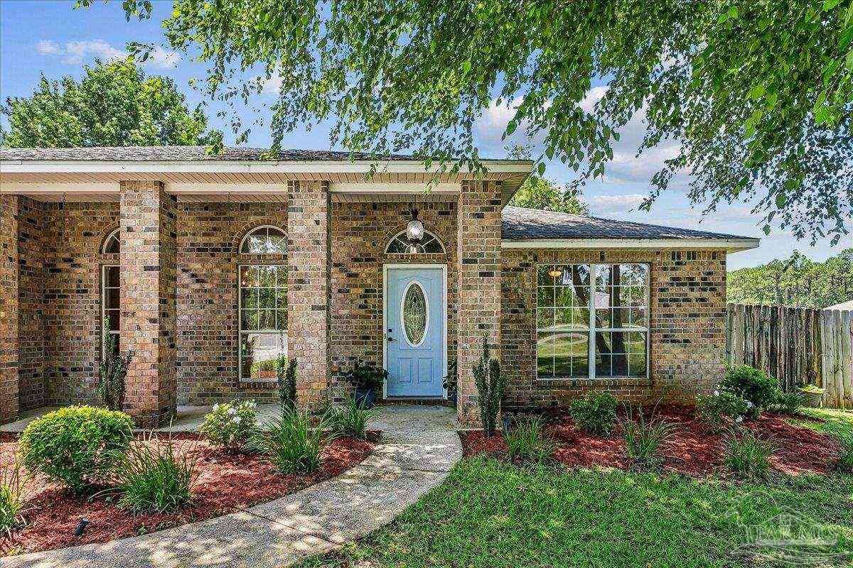 Homes For Sale - 7791 Fenwick St<br/> Santa Rosa County, Navarre, FL 32566