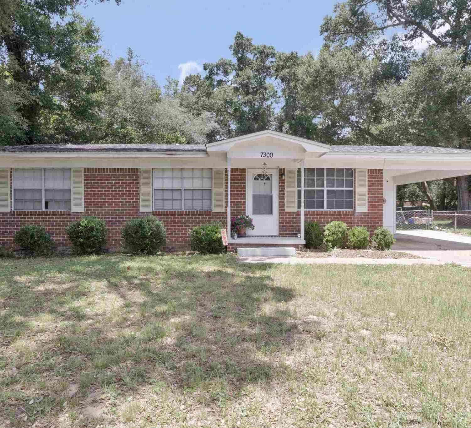 Homes For Sale - 7300 Sachem Rd<br/> Pensacola, FL 32505