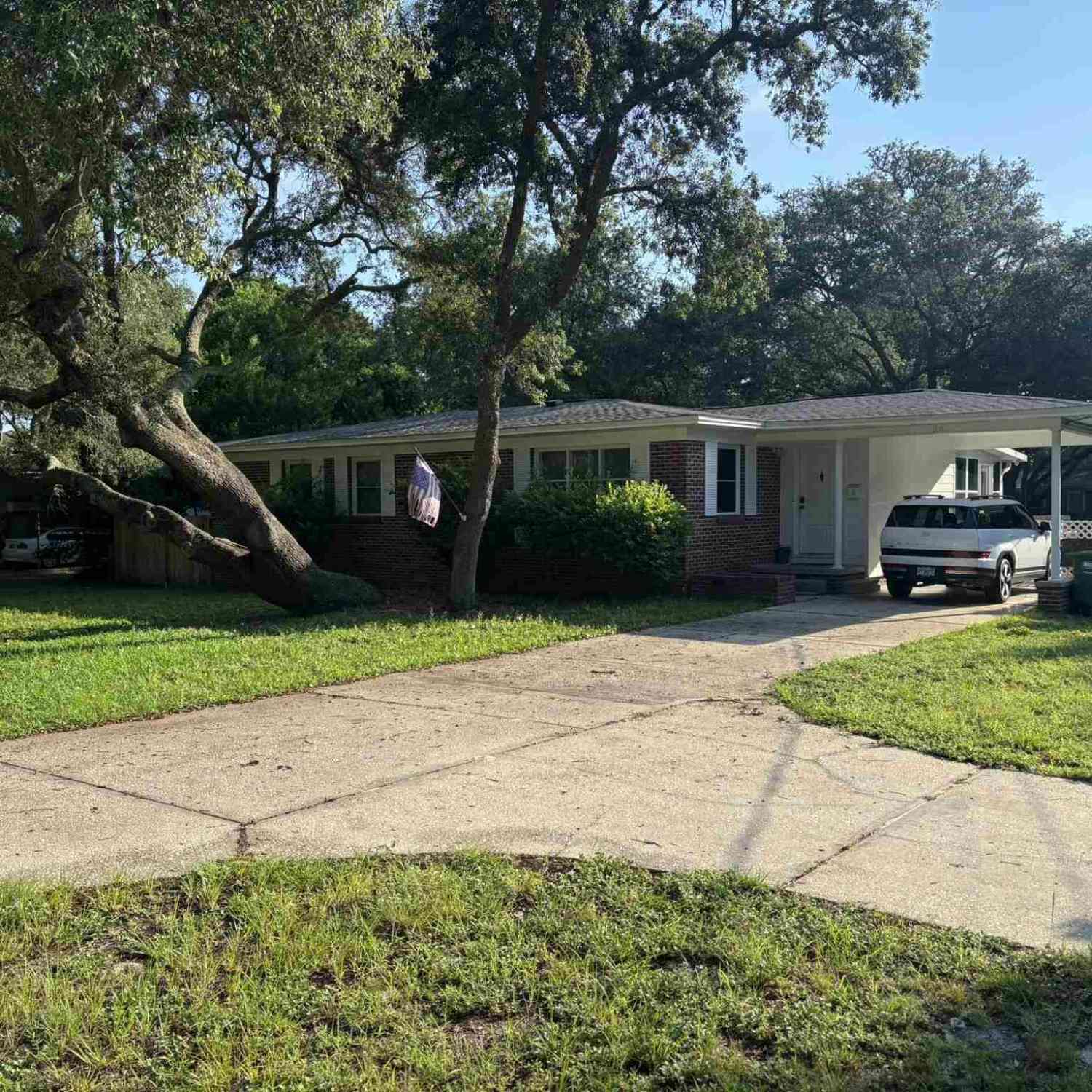 Homes For Sale - 24 Gilmore Dr<br/> Gulf Breeze, FL 32561