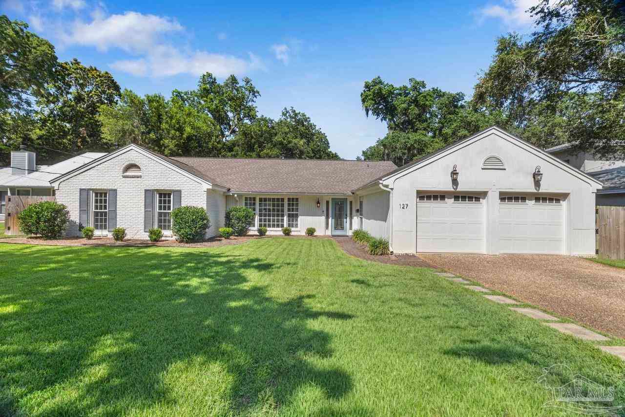 Homes For Sale - 127 Highpoint Dr<br/> Gulf Breeze, FL 32561