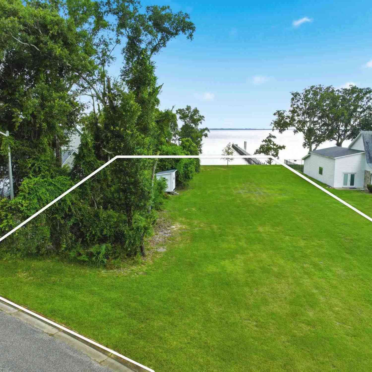 Vacant Land For Sale - 5655 Bay Forest Dr<br/> Pensacola, FL 32526