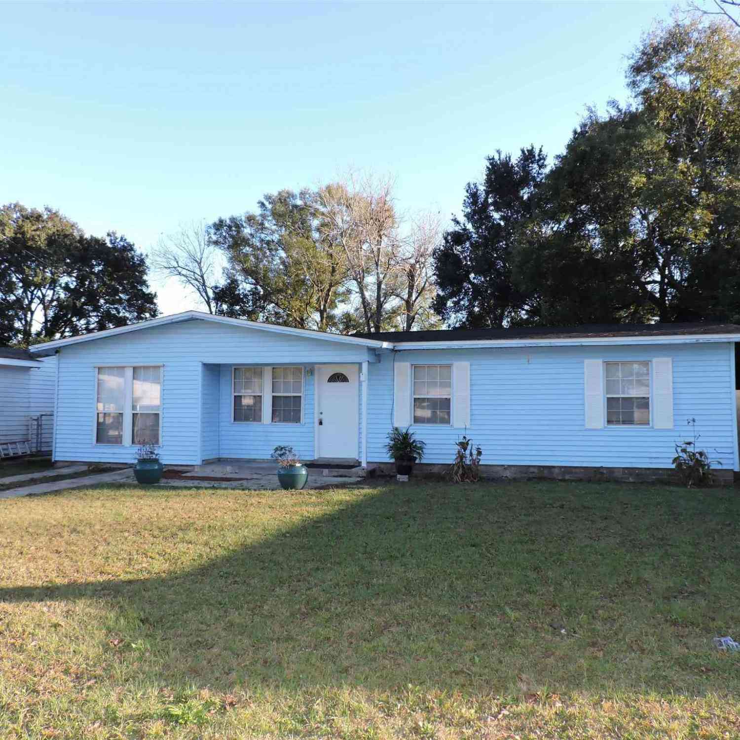 Homes For Rent - 1117 Medford Ave<br/> Pensacola, FL 32505