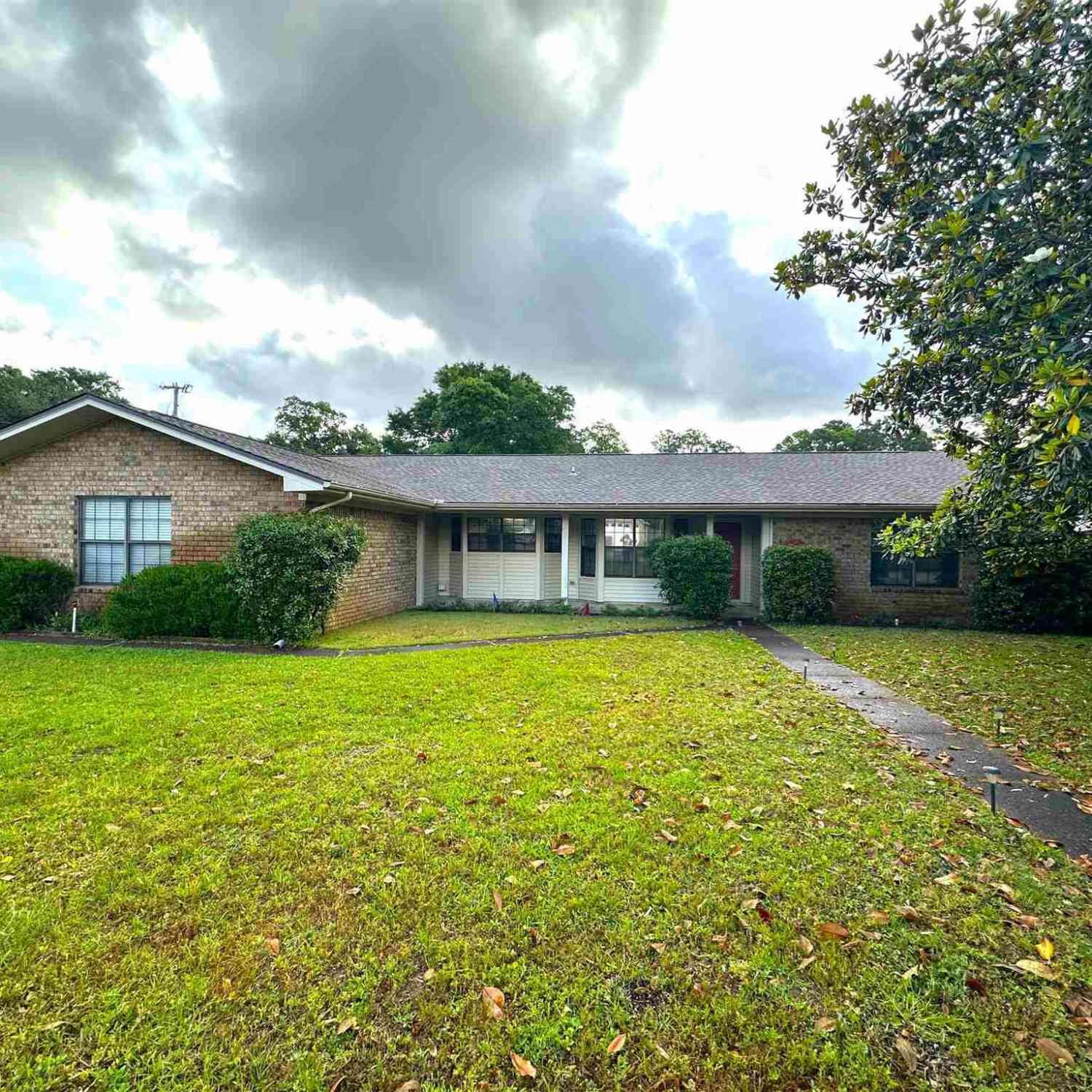 Homes For Rent - 304 Arabian Dr<br/> Pensacola, FL 32506