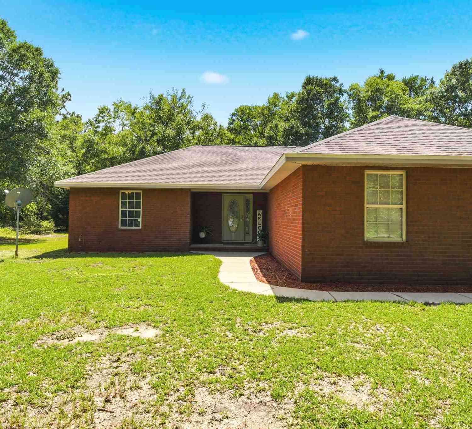 Homes For Sale - 4526 Bryant Bridge Rd<br/> Okaloosa County, Holt, FL 32564