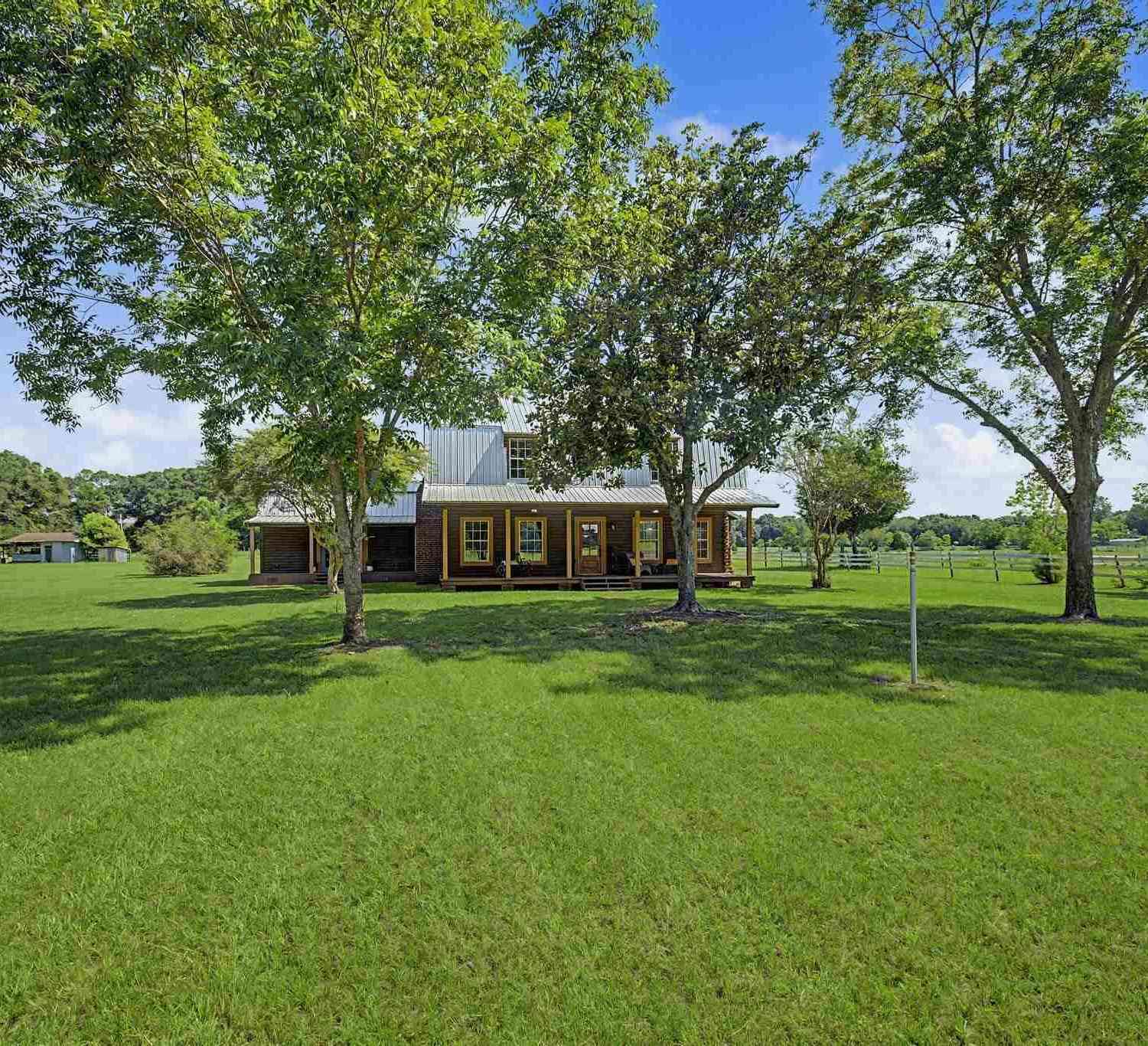 Homes For Sale - 5922 Allentown Rd<br/> Milton, FL 32570