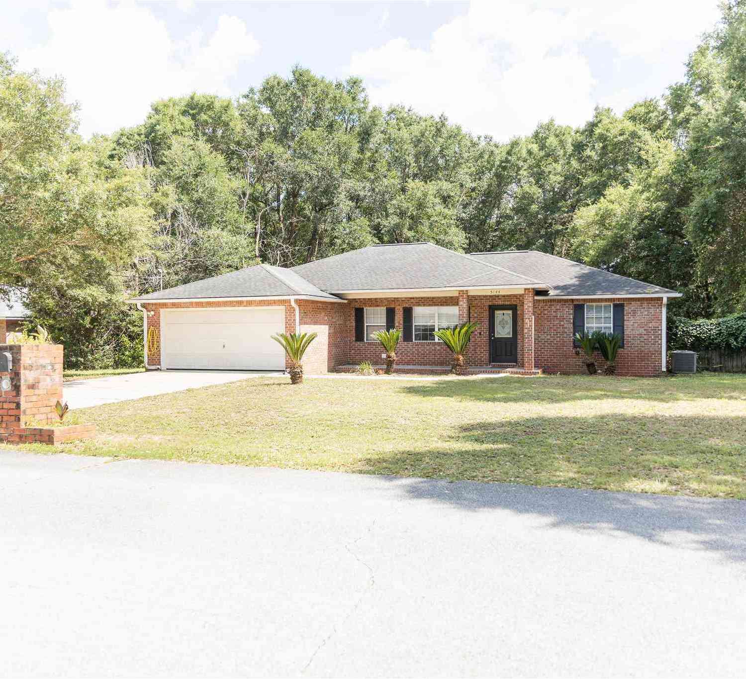 Homes For Sale - 5144 Westport Dr<br/> Milton, FL 32570