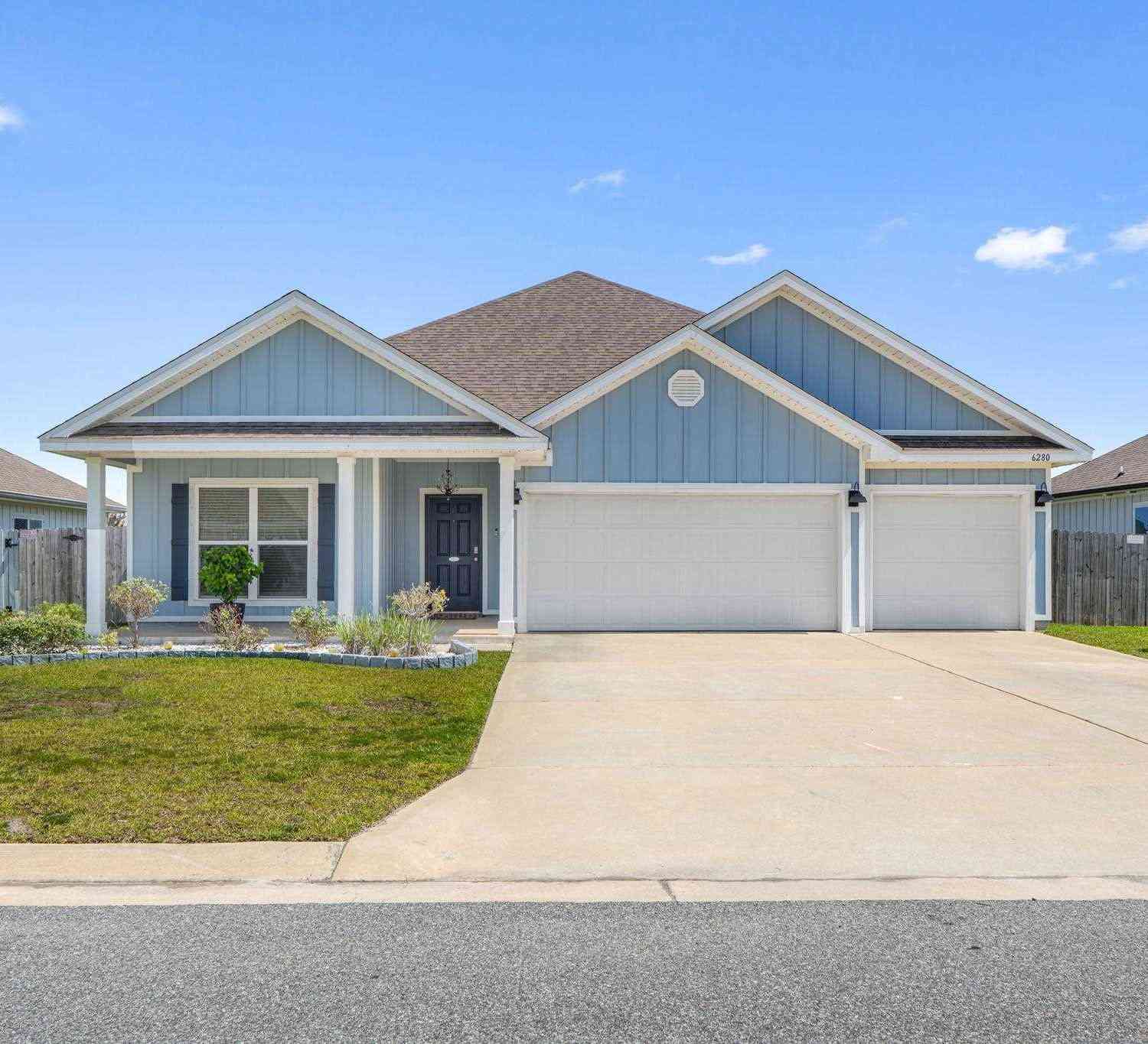 Homes For Sale - 6280 Forest Bay Ave<br/> Gulf Breeze, FL 32563
