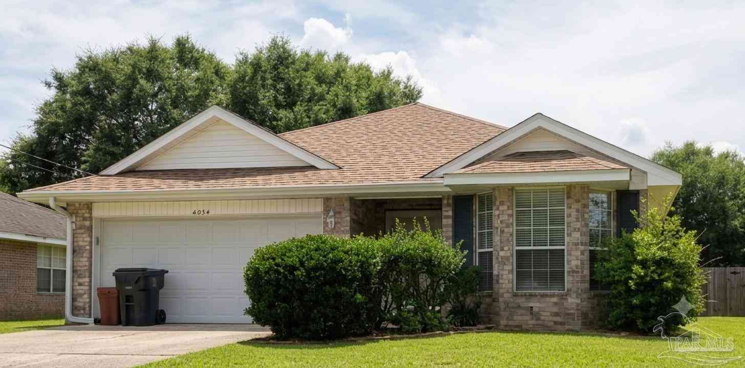Homes For Sale - 6874 Cedar Ridge Cir<br/> Milton, FL 32570