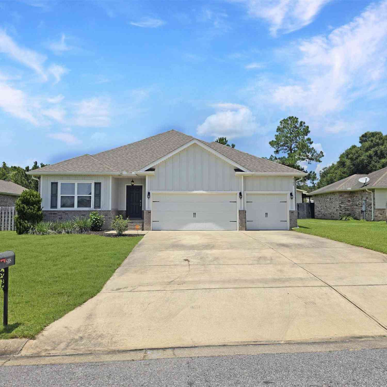 Homes For Rent - 8108 Silver Maple Dr<br/> Santa Rosa County, Milton, FL 32583